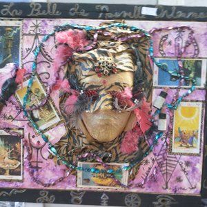 Le Belle de Nouvelle Orleans witch face canvas art